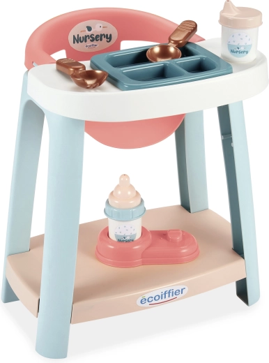 Stație compactă cu spațiu de depozitare