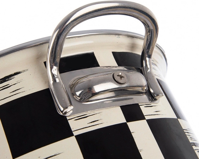 Mânere metalice confortabile și margine din inox