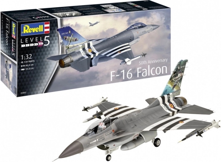 Model din plastic al avionului 50th Anniversary F-16 Falcon 1/32