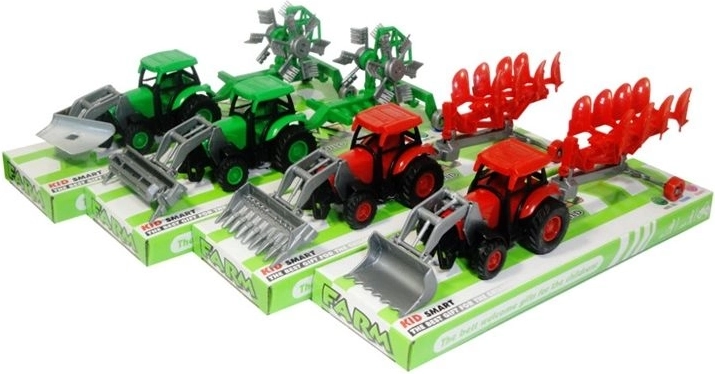 Tractor cu utilaj atașat