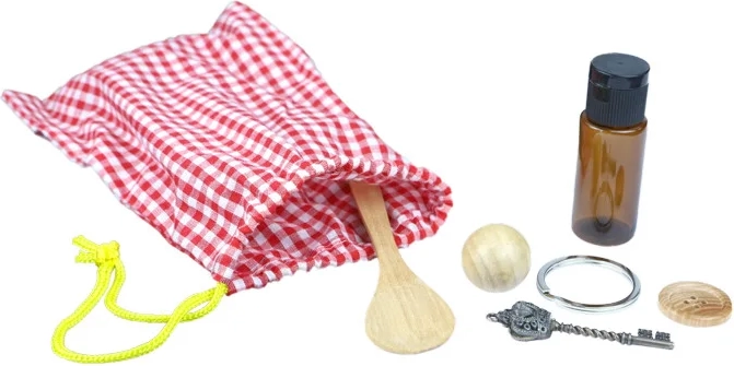 Moyo Montessori săculeț misterios cu obiecte mici