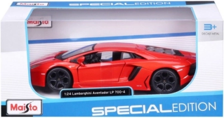 Model mașină Lamborghini Aventador LP700-4