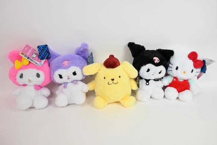 Hello Kitty Fluffy jucărie de pluș 18 cm