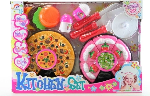 Set din plastic cu veselă și mâncare pentru copii