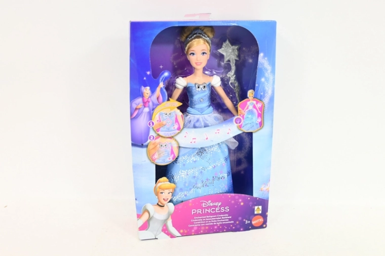 Păpușa Disney Princess Cenușăreasa cu lumini și sunete magice