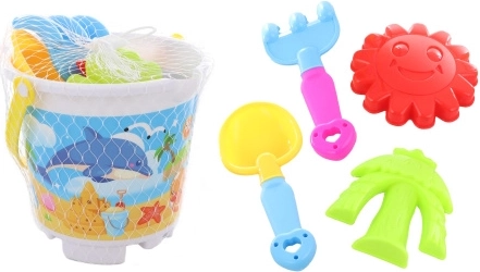 Set de nisip cu găletușă, lopățică, grebliță și forme de nisip