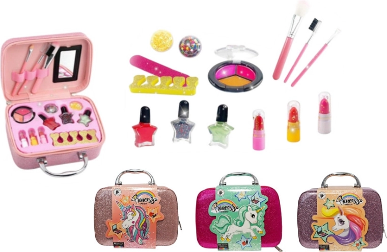 Set cosmetic pentru micile cochete în valiză