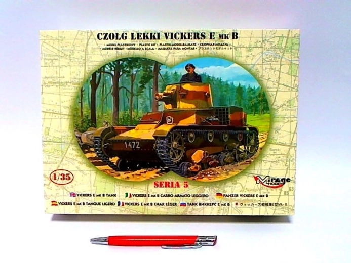 Mirage Hobby model din plastic al tancului Vickers E MKB S05