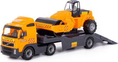 Camion Volvo cu remorcă + cilindru compactor