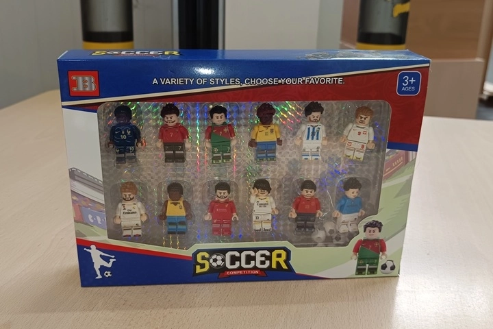Figurină de fotbalist pentru set de construcție, cu mingi - 1 bucată