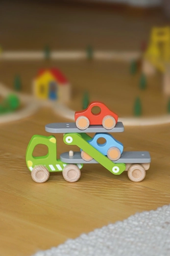 Transportor auto din lemn cu rampă rabatabilă și 2 mașinuțe - 1 bucată