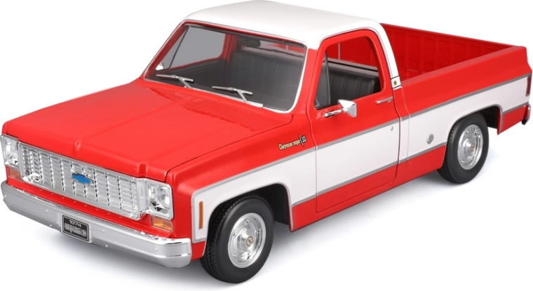 Maisto 1974 Chevrolet C10 Cheyenne Super 1:18 model pick-up roșu‑alb