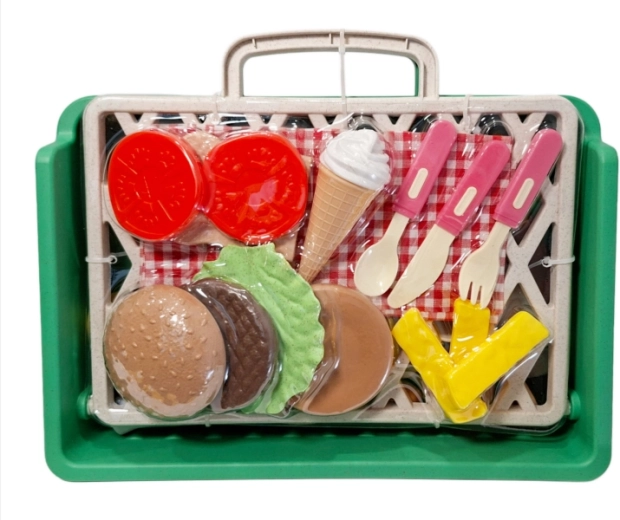 Set de bucătărie pentru picnic în valiză