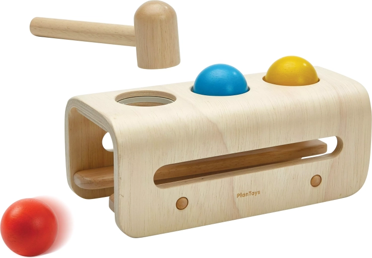 PlanToys băncuță de lemn cu bile pentru lovit