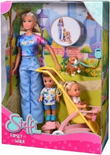 Steffi la plimbare cu familia