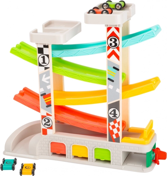 Pistă de curse cu parcare și garaje