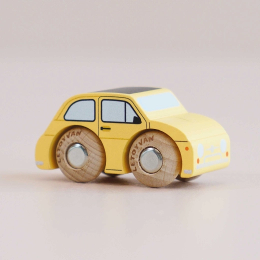 Le Toy Van mașinuță din lemn Fifi GT60