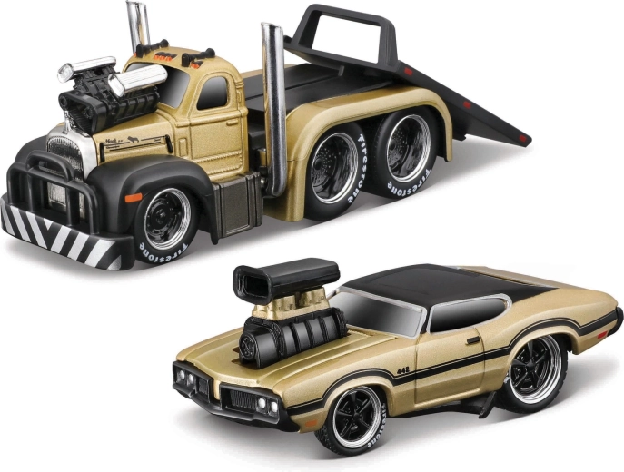 Maisto Muscle transports 1953 Mack B-61 platformă cu 1970 Oldsmobile 442 1:64