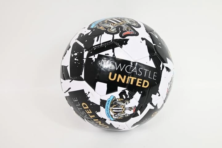 Minge de fotbal Newcastle United graffiti mărimea 5