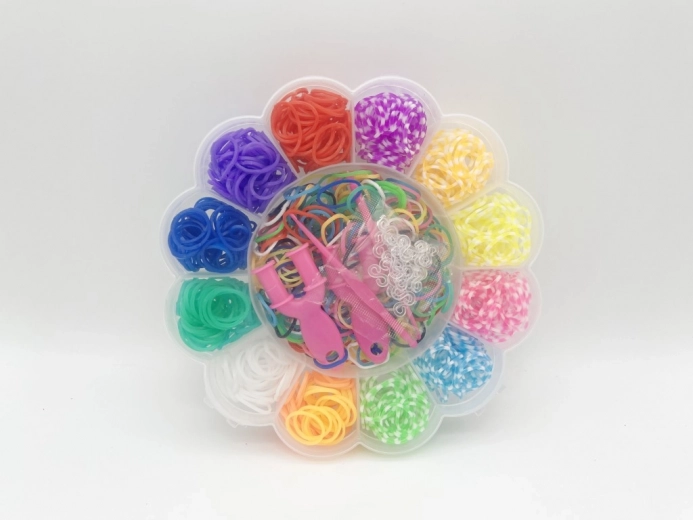 Set de elastice pentru confecționarea brățărilor Loom Bands – floare, 900 buc.