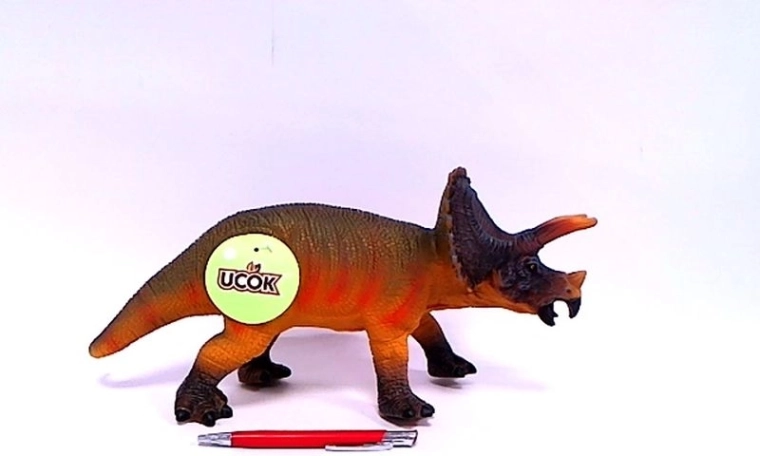 Dinozaur moale Triceratops cu sunet