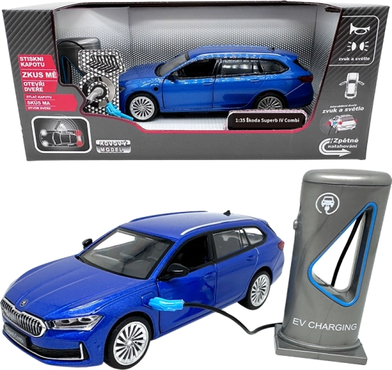 Model metalic Škoda Superb IV Combi cu stație de încărcare, albastru 1:35