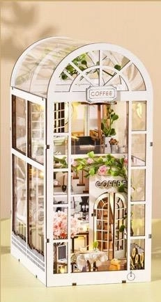 Puzzle 3D opritor pentru cărți – miniatura cafenelei Grădina Albă