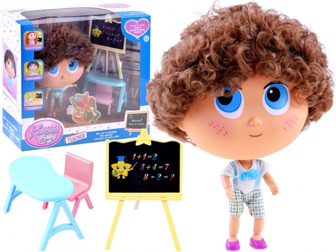 Păpușa profesor Tymek – set școlar cu tablă și măsuță – Albastru