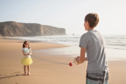 Mingea Rapidă – joc sportiv pentru copii