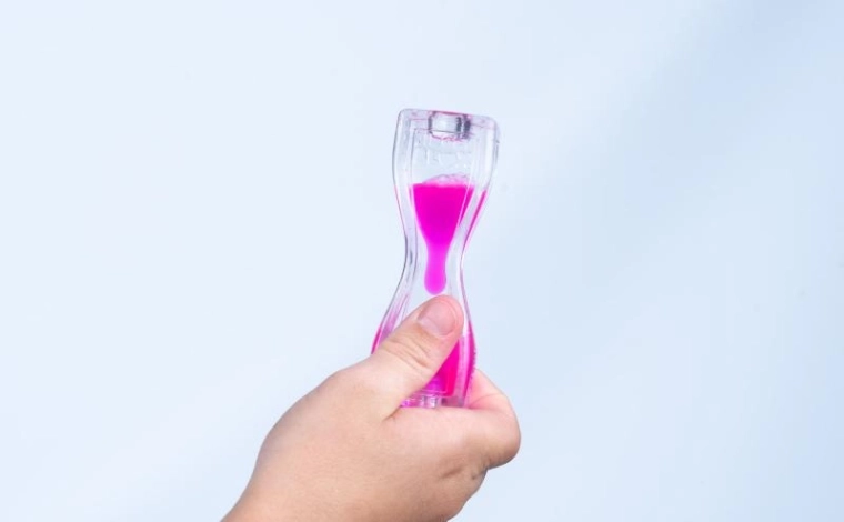 Fidget Blox Vision cub antistres cu lavă colorată – mov