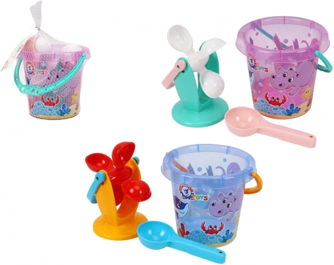 Set din plastic pentru nisip și apă cu găleată și moară în plasă 17 × 16 cm