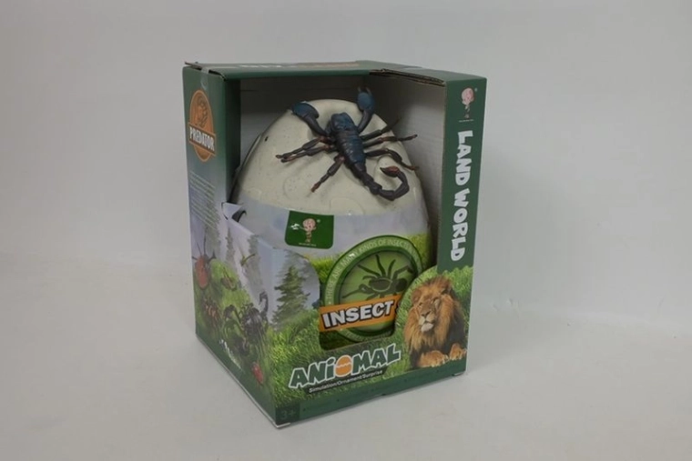 Ou surpriză mare cu insecte – set pentru copii