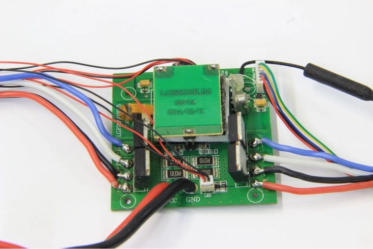 Încărcătură electronică Jamara nouă - 1 bucată
