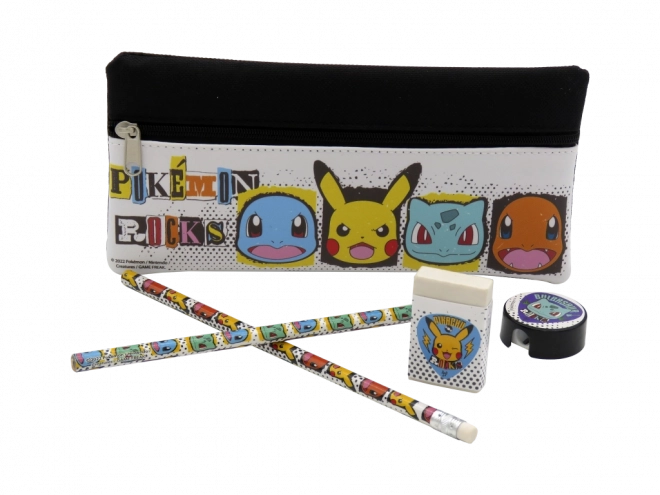 Set școlar mic cu Pokémon