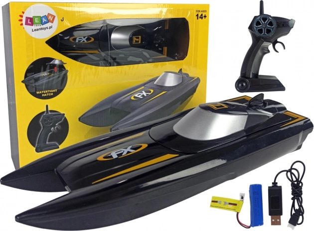 Barcă RC de curse 1:47, 2,4 GHz, rază 50 m