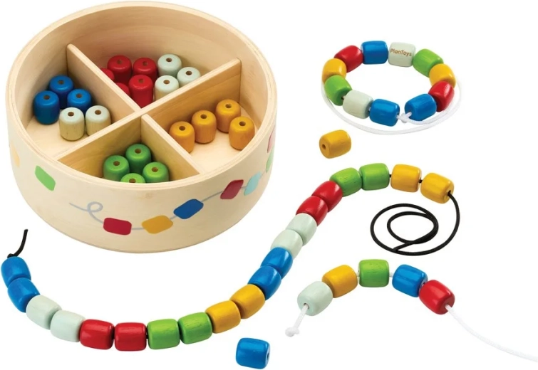 PlanToys înșirare de mărgele în cutie