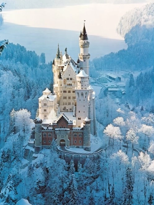 Puzzle Ravensburger Castelul Neuschwanstein iarna, 1500 piese