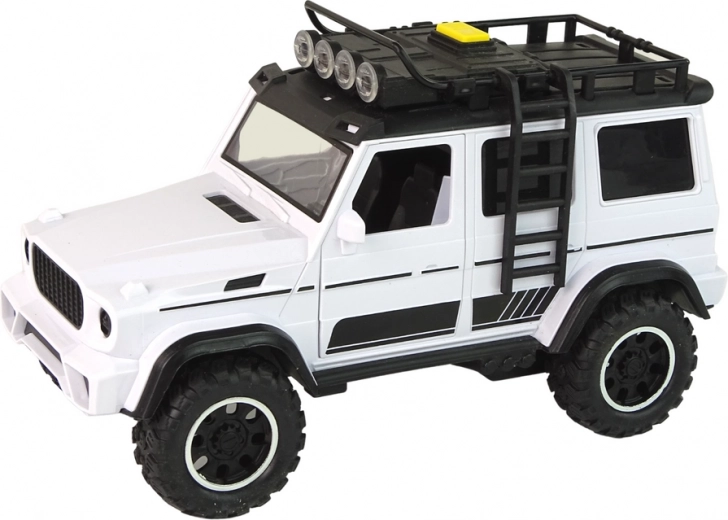 Design off-road realist cu lumini