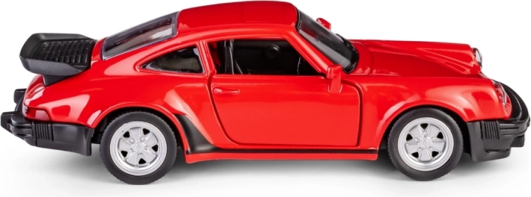 Anvelope din cauciuc și execuție realistă