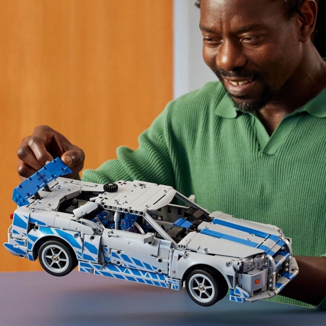 Klocki Technic Nissan Skyline GT-R din filmul Fast and Furious