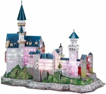 Model decorativ plin de detalii