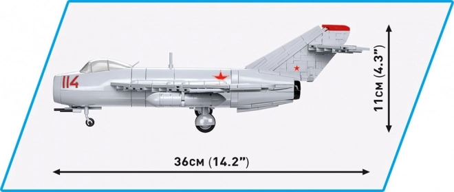 cobi avion MIG-17 de pe vremea Războiului Rece