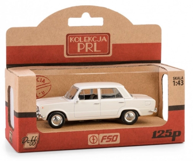 Automobil clasic FIAT 125P alb