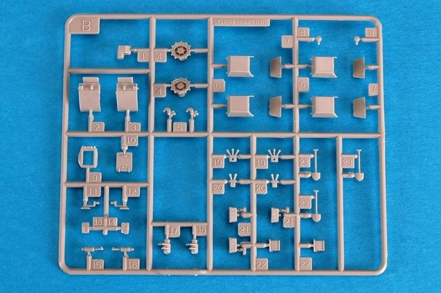 Model din plastic a tunului autopropulsat British AS-90