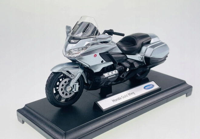 Răplica motocicletă 1:18