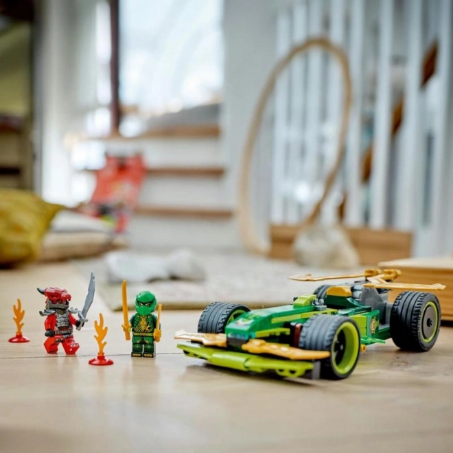 Lego Ninjago mașina de curse a lui Lloyd cu tracțiune pull-back