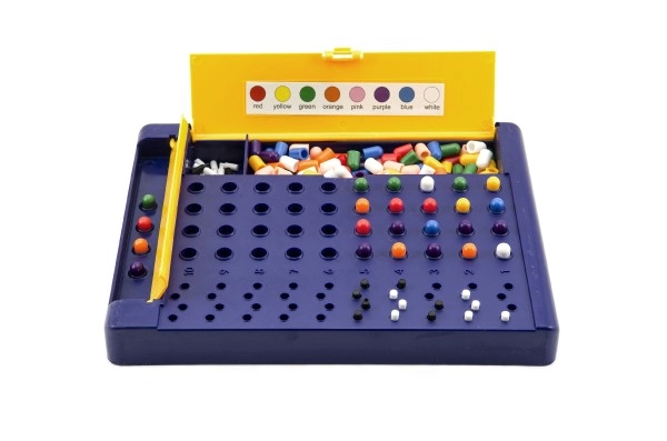 Bază de joc practică cu spațiu de depozitare