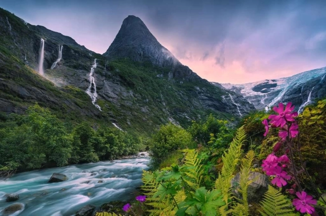 Puzzle Ravensburger Natura montană 4000 piese