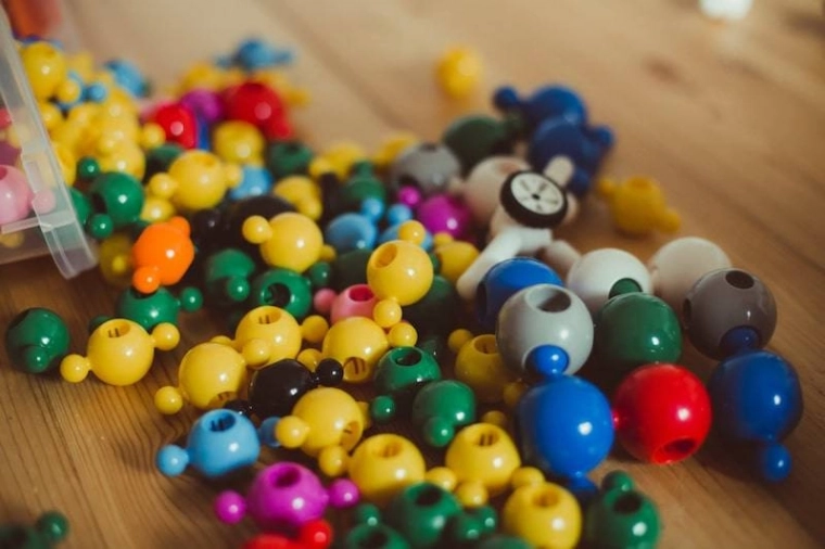 Mix de 200 de piese pentru creație nelimitată