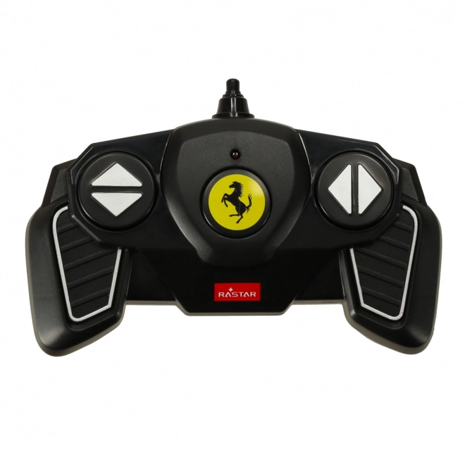 Mașină teleghidată Ferrari de la Rastar în set de asamblare, scară 1:18